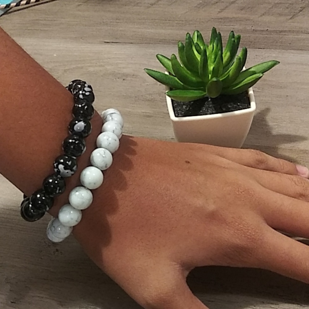 Bead bracelet set of 2